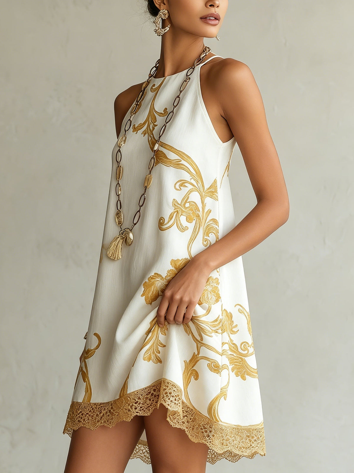 Hélia | Robe Mini Blanche à Motifs Dorés