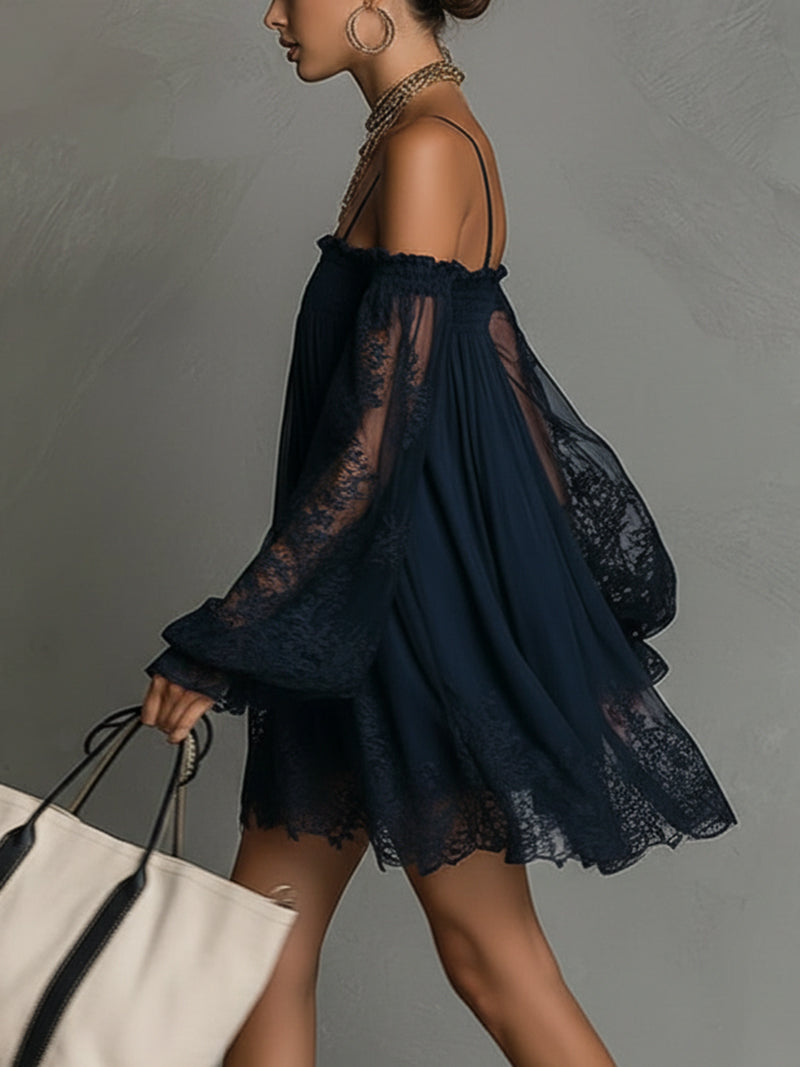 Noémie | Robe courte bleu marine à épaules dénudées