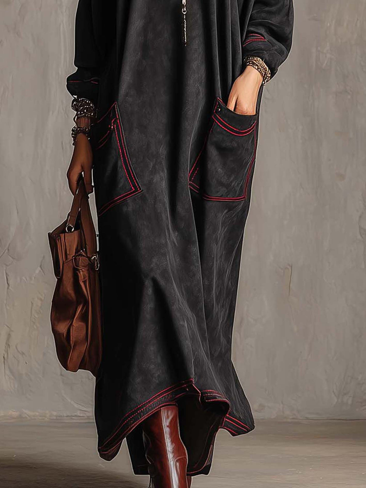 Marielle | Robe Maxi Noire à Coutures Contrastées Rouges et Poches Plaquées