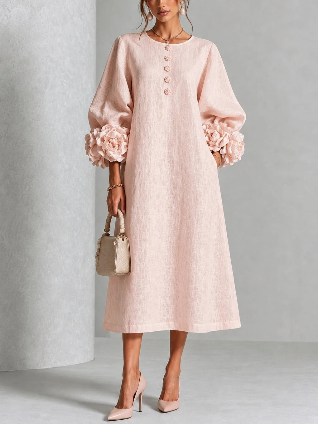 Angeline – Robe Midi Fleurie à Boutons et Poignets Fleuris Marquants