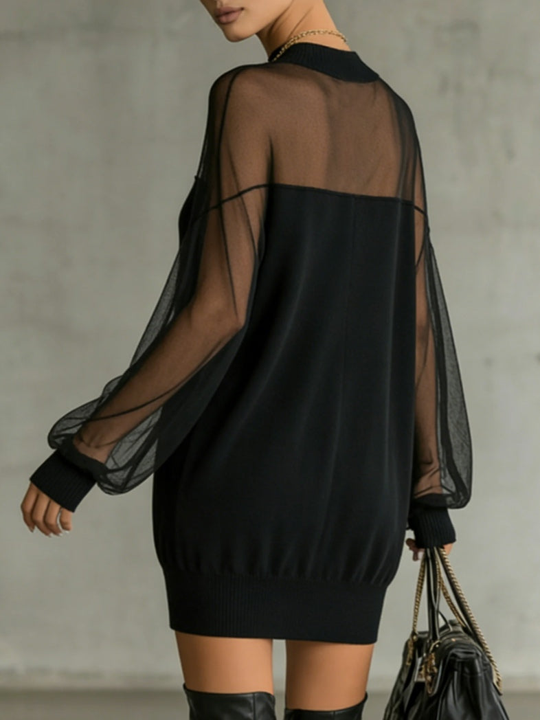 Domitille | Mini Robe Noire, Manches Transparentes, Col Haut