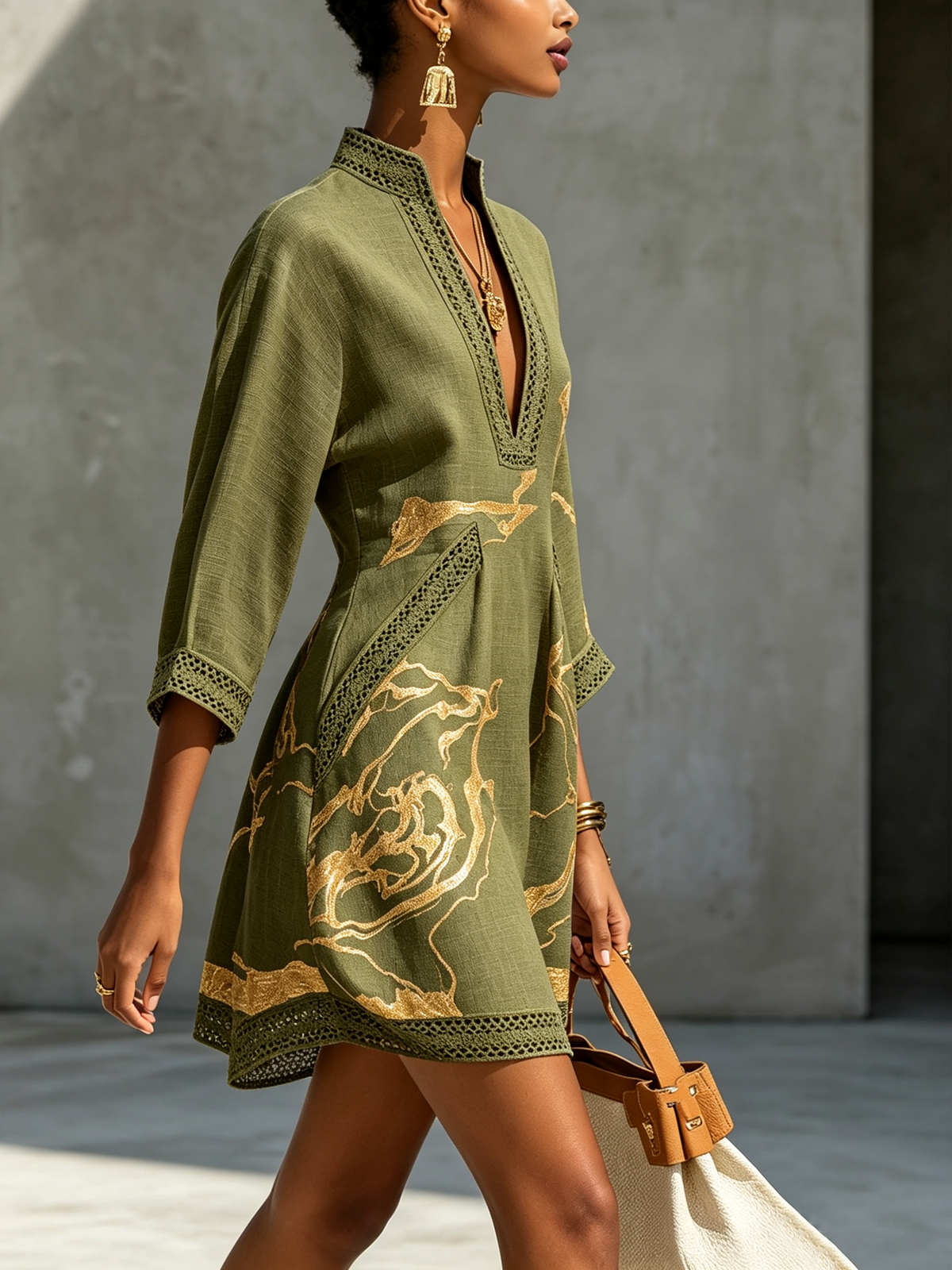 Aube | Mini Robe Noire et Dorée