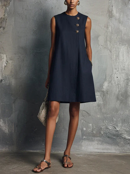 Ombeline | Mini-Robe Bleu Marine à Décolleté Rond, Boutonnage Asymétrique et Poche Latérale