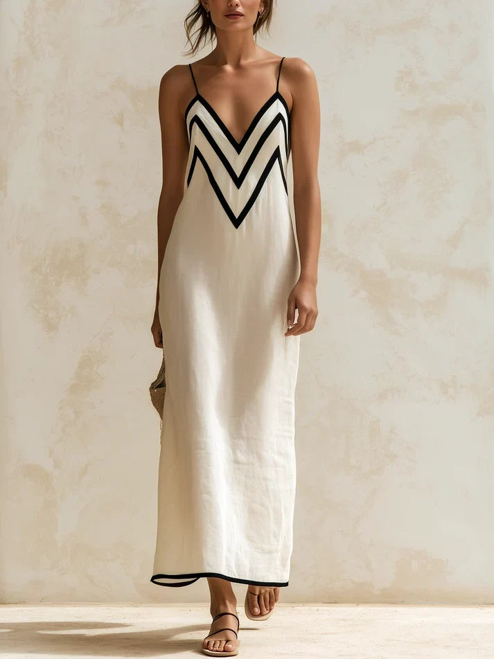 Simone | Robe Longue à Bretelles et Finition Chevron Contrastante