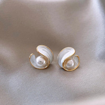 Iris | Boucles d'Oreilles Pendantes Opale & Perle Dorées