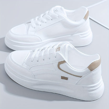 Sneakers blanches chic au confort léger