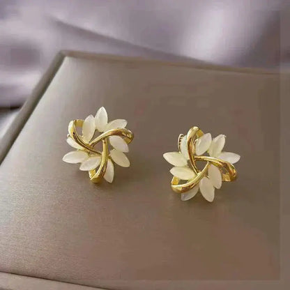 Léonie | Boucles d'Oreilles Opale Dorées Élégantes