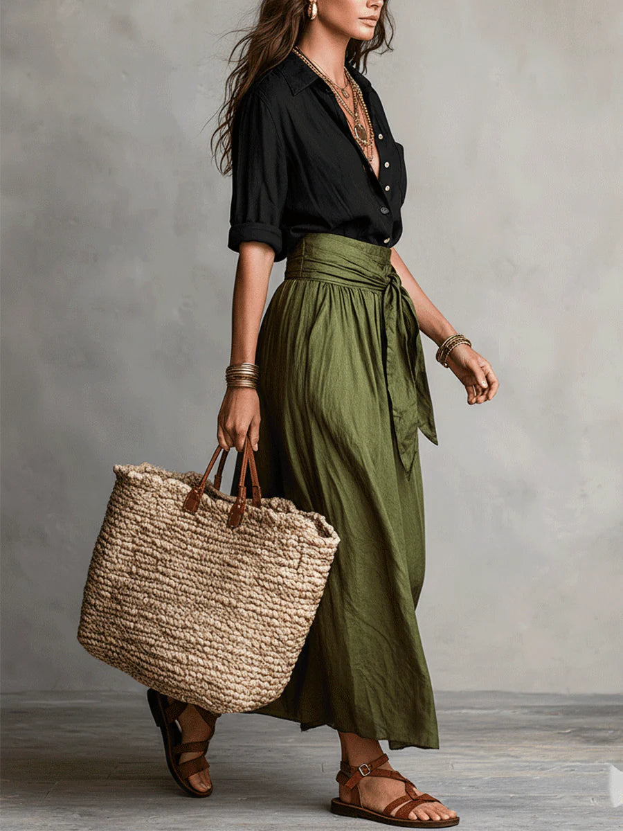 Vera – Ensemble Deux Pièces : T-shirt Noir et Jupe Midi Vert Olive