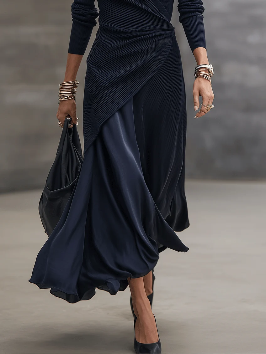 Margaux | Robe Maxi Asymétrique à Décolleté en V et Empiècements Bleu Marine