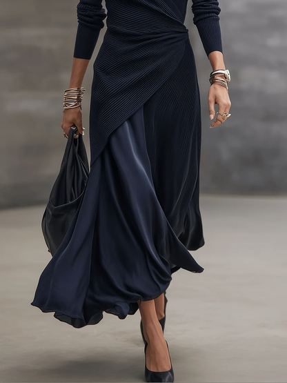 Margaux | Robe Maxi Asymétrique à Décolleté en V et Empiècements Bleu Marine