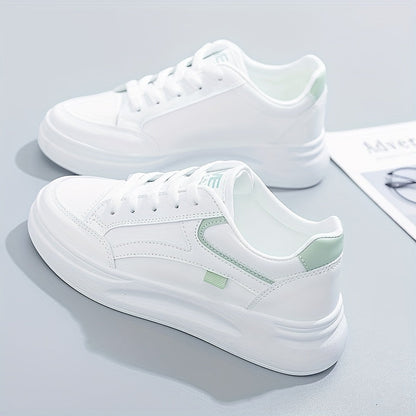 Sneakers blanches chic au confort léger