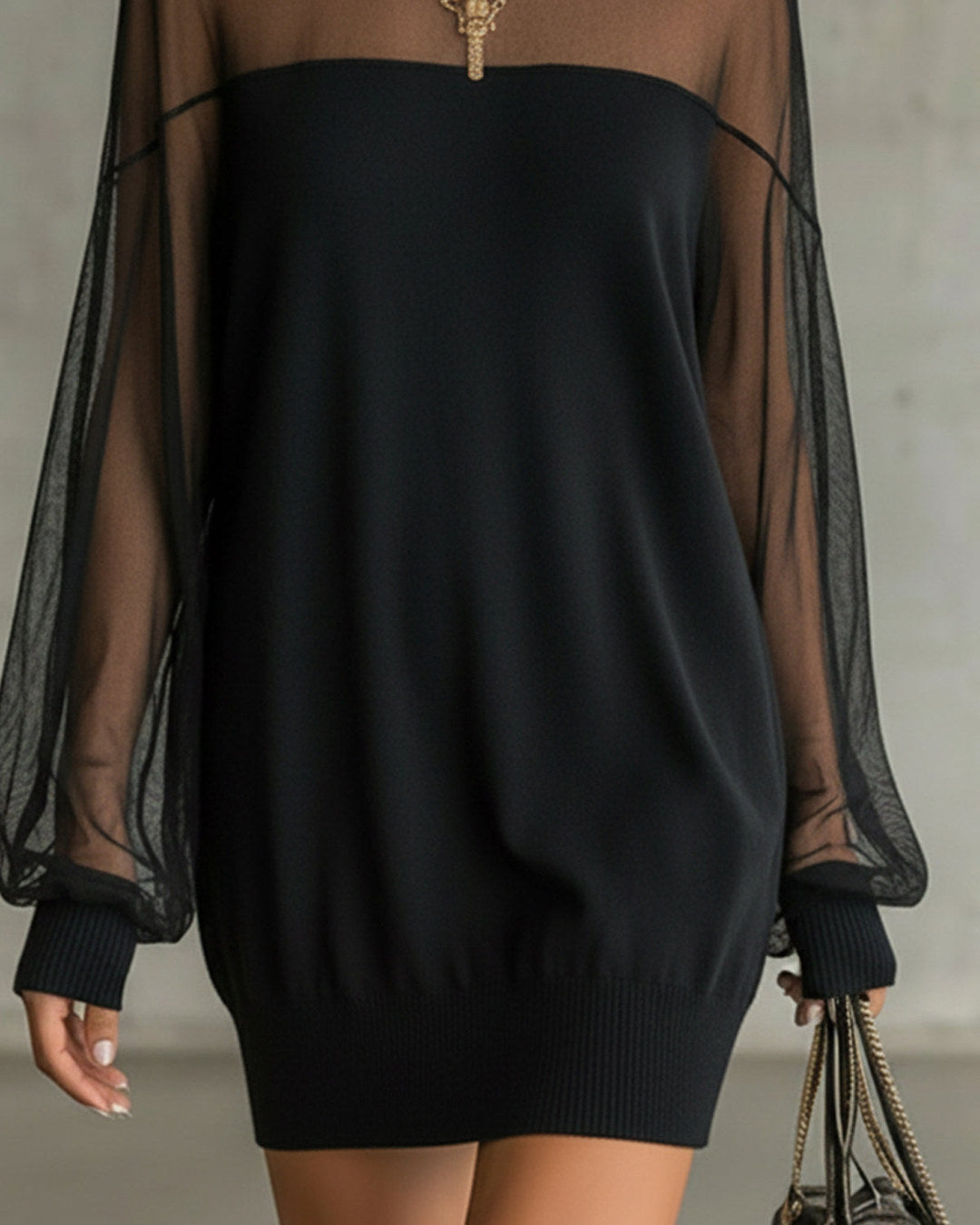 Amélie | Mini Robe Noire Élégante à Manches Transparentes