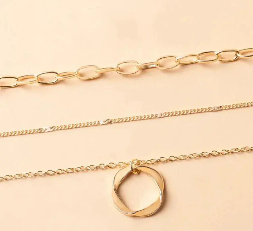 Héloïse | Collier Chaîne Dorée Superposée & Pendentif