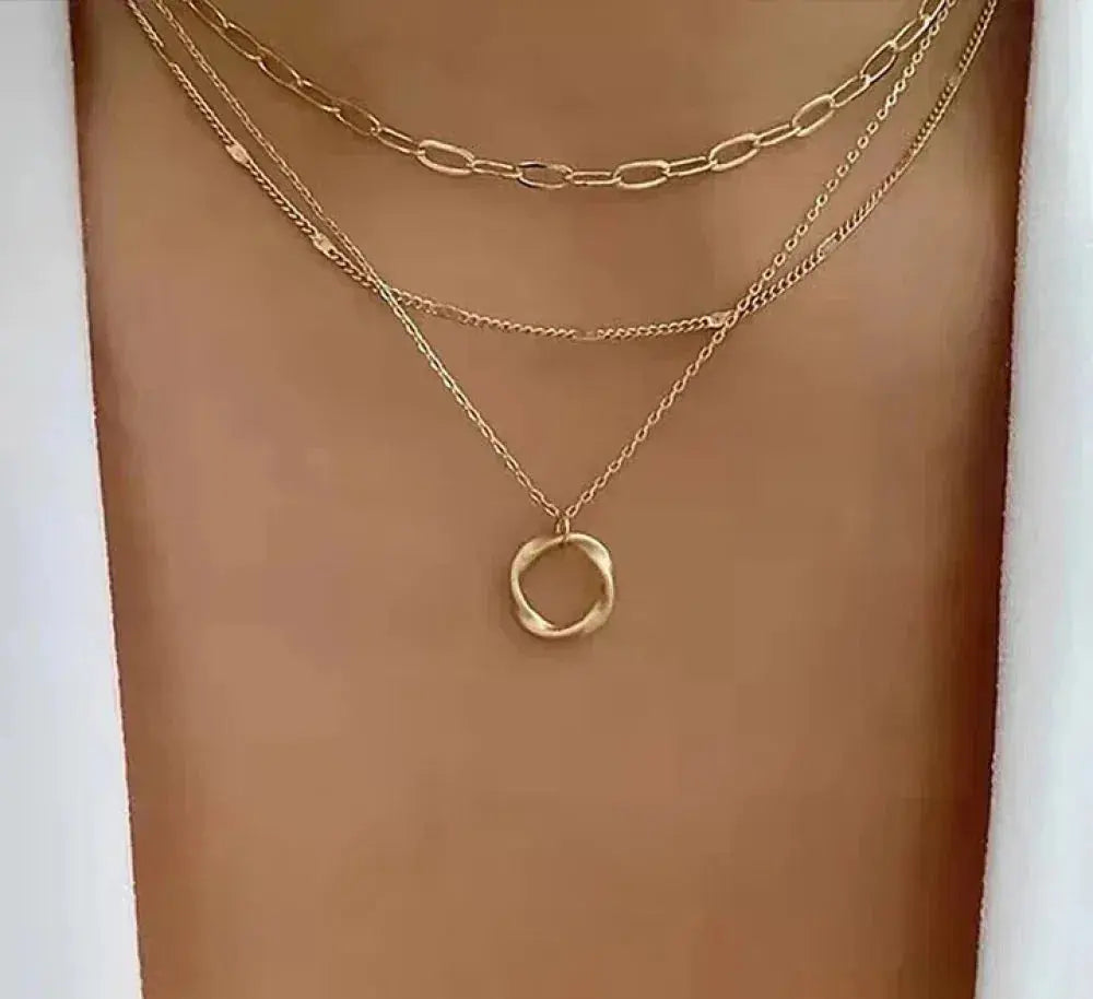 Héloïse | Collier Chaîne Dorée Superposée & Pendentif